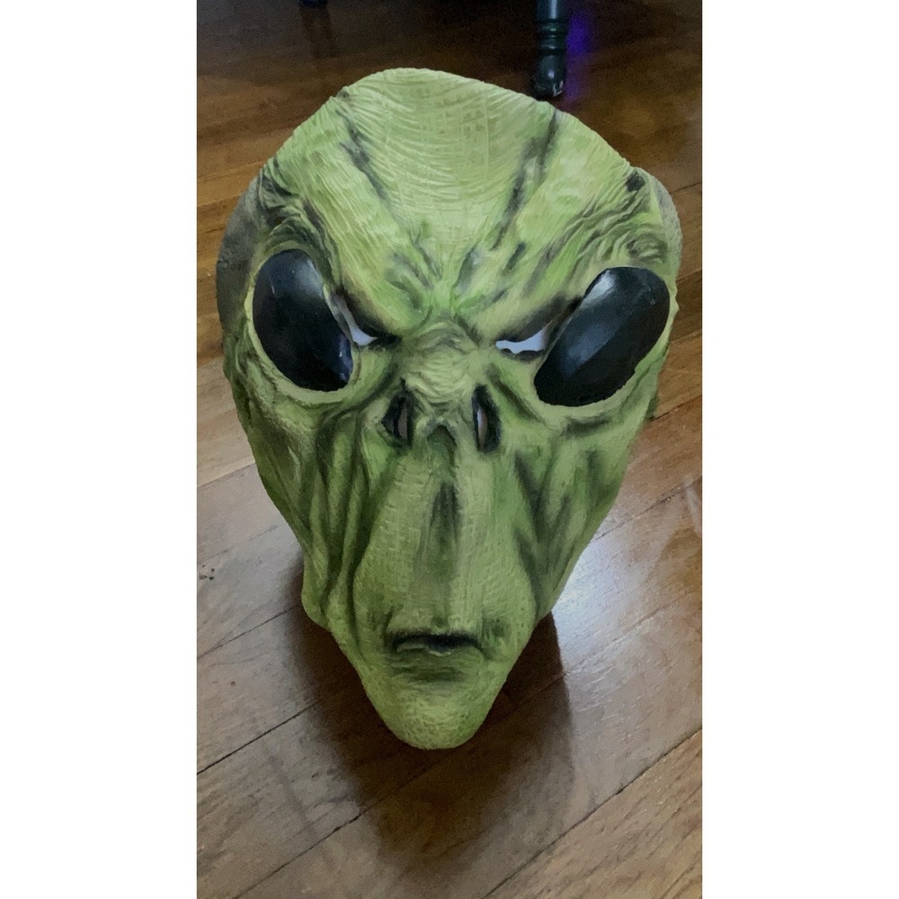 Adult Alien Mask Green Headwear UFO Latex Cosplay Costume Props Halloween